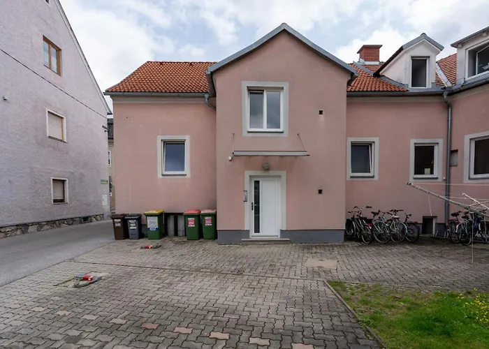 Farawayhomes #4 * 格拉茨